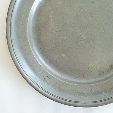 19世紀のピュータープレート